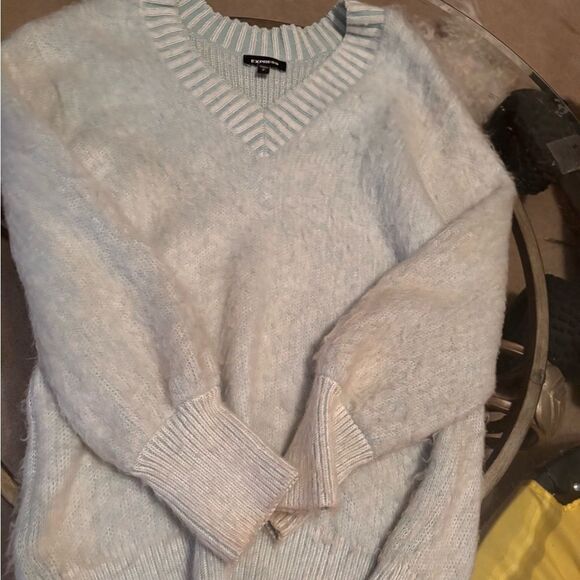 Express Mint Green Sweater - Picture 1 of 3